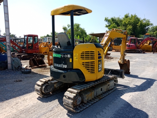 มาใหม่ ถึงไทยแล้วคับ KOMATSU PC 30MR-2 จากญี่ปุ่น 800ชั่วโมง สวยมาก โทร.086-303-9797 กู๋อ๋า