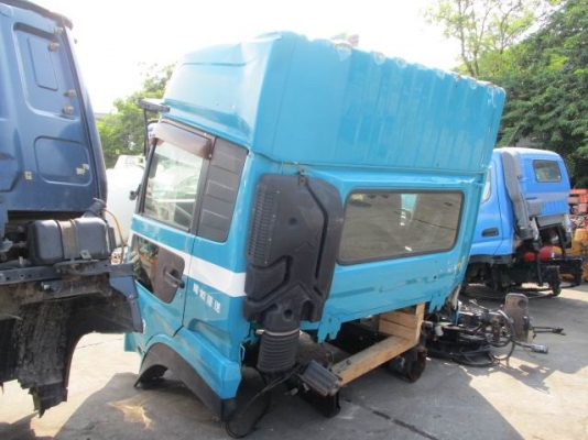 ขายหัวเก๋งUD รุ่นใหม่ สนใจ081-8396490