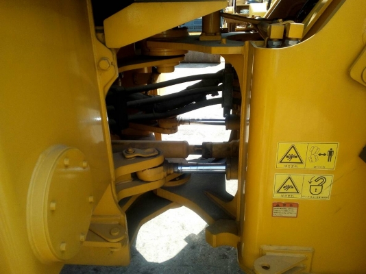 รถตักล้อยาง TCM รุ่น L 27