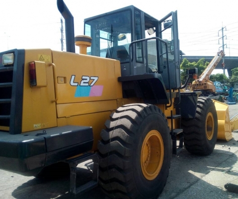 รถตักล้อยาง TCM รุ่น L 27