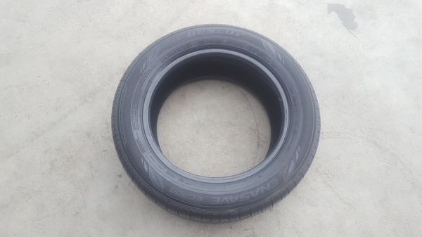 ขายยาง\% 215/55/16 ปี 17 DUNLOP EC300 4 เส้น ขายยาง\% 215/55/16 ปี 17 DUNLOP EC300 4 เส้น