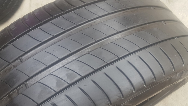 ขายยาง\% 225/45/18 ปี 17 MICHERLINE Pilot3 2 เส้น