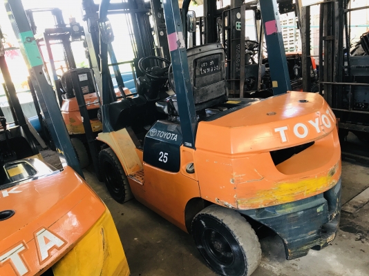 ขายTOYOTAดีเซล2.5ต้นรุ่น7สวยแน่นพร้อมใช้