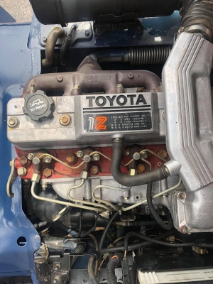 ขายรถตักยางพาราตักทะลายปาล์ม