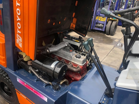 ขายรถตักยางพาราตักทะลายปาล์ม