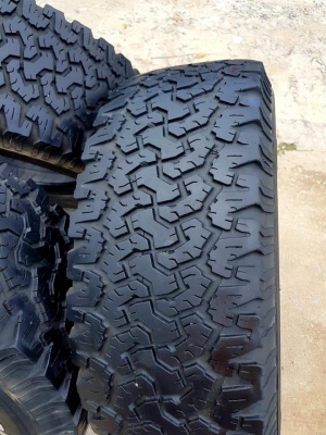 ขายยาง BF KO1 265/75/16 ถูกๆครับ
