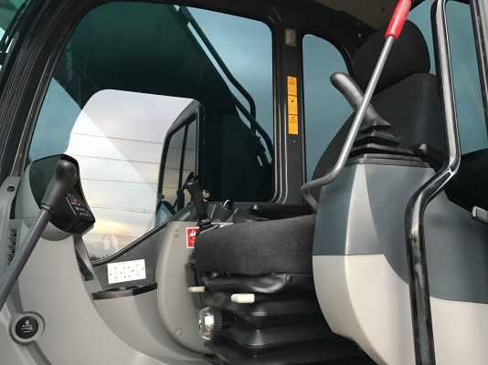 ขายKOBELCO SK200-8 Super-XM 4000 ชั่วโมง ฟรีPM7000 สภาพสวยเดิมๆทั้งคัน สนใจติดต่อโดยตรง 081-4283210