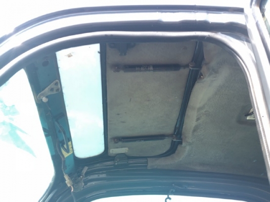 ขายรถขุด KOBELCO SK135SR มีลายหัวกระแทก นำเข้าเองจากญี่ปุ่น สภาพสวยพร้อมใช้ มีVDOการทำงานครับ