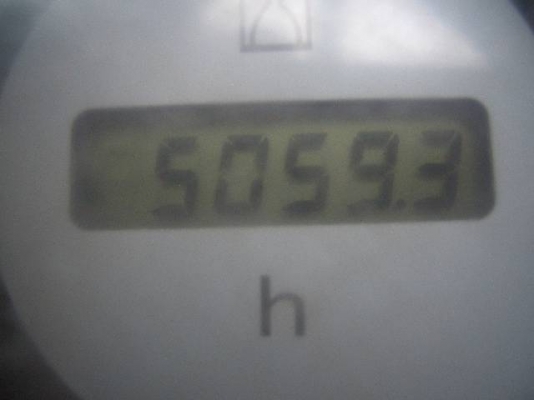 เปิดจองราคาพิเศษ KOMATSU PC 30MR-2 นำเข้าจากญี่ปุ่นโดยตรง ชั่วโมงทำงานน้อย พร้อมตู้เก๋งสวยๆ โทร.086-303-9797