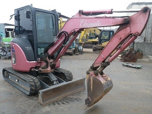 เปิดจองราคาพิเศษ KOMATSU PC 30MR-3 นำเข้าจากญี่ปุ่นโดยตรง ชั่วโมงทำงานน้อย พร้อมตู้เก๋งสวยๆ โทร.086-303-9797 กู๋อ๋า