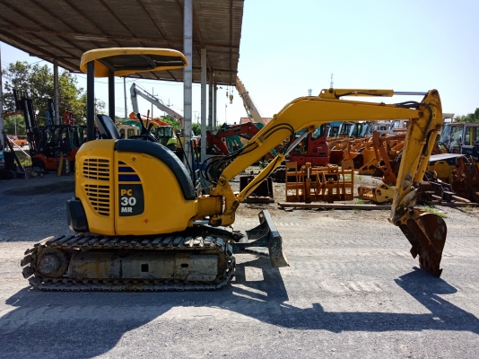 มาใหม่ ถึงไทยแล้วคับ KOMATSU PC 30MR-2 จากญี่ปุ่น 800ชั่วโมง สวยมาก โทร.086-303-9797 กู๋อ๋า