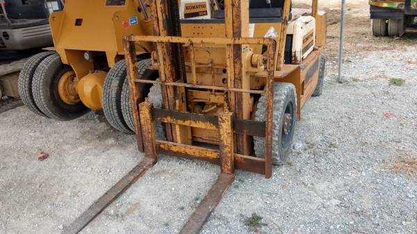 รถโฟลค์ลิฟท์ ขนาด 2 ตัน ยกสูง 4 เมตร เครื่องเบนซิน