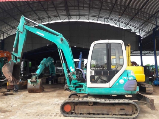 ขายจ้า..KOMATSU PC45-1  เก่านอกแท้  เดิมๆๆเครื่องปั๊มดี   สภาพสวย  พร้อมใช้  โทร  089-3818694  จ๊อย..