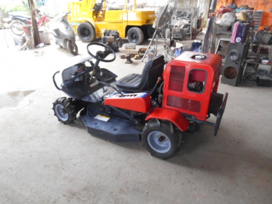 รถตัดหญ้าOREC RM95 18แรงพร้อมใช้งาน