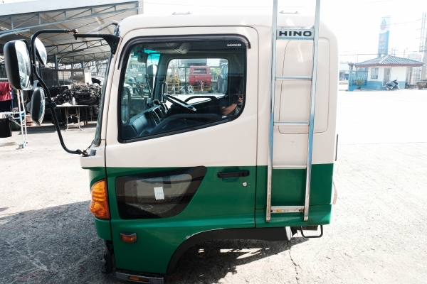 หัวเก๋ง Hino Mega