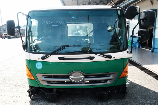 หัวเก๋ง Hino Mega