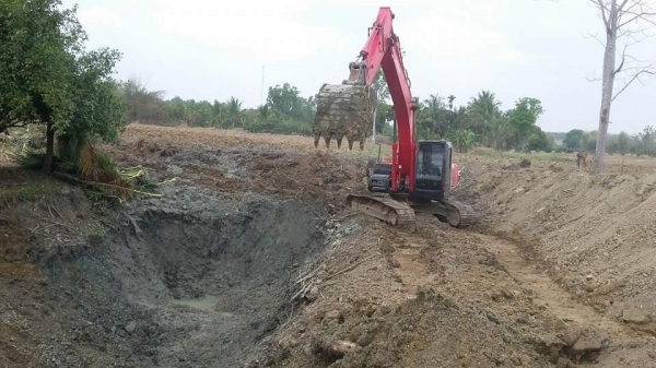 ขายรถแบคโฮ