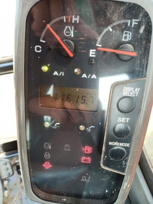 ขายจ้า..HITACHI ZX200-1  เก่านอกแท้   สภาพสวย  เครื่องปั๊มดี  ใช้งานมา 10,xxx  ชั่วโมง  เอกสารเล่มทะเบียน  โทร 089-3818694  จ๊อย