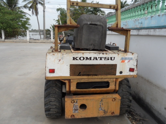 รถตักเล็กโคมัตสุ WA20 ราคา175,000บาท สนใจโทรหา081-9891-989 หรั่งครับ รถตักเล็กโคมัตสุ WA20 ราคา175,000บาท สนใจโทรหา081-9891-989 หรั่งครับ