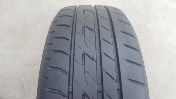 ขายยาง\% 185/55/15 ปี 15 BRIDGESTONE EP200 4 เส้น ขายยาง\% 185/55/15 ปี 15 BRIDGESTONE EP200 4 เส้น