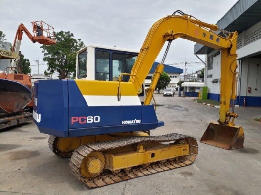 รถขุด PC60-6 เก่านอกแท้นำเข้าโดยตรงจากญี่ปุ่น