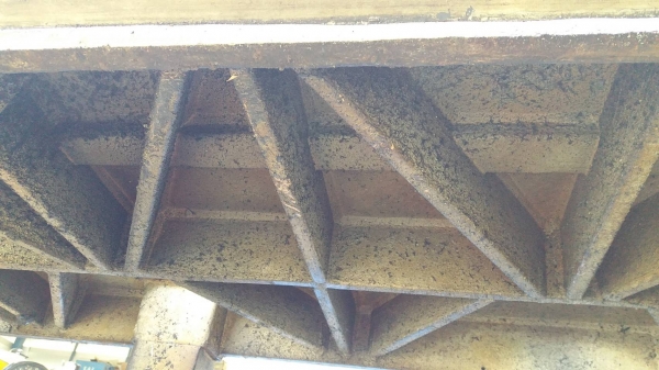 โต๊ะทำงานเหล็กหล่อ