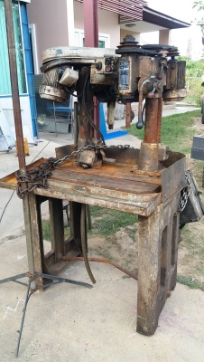 สว่านแท่น ยี่ห้อ KIRA  2 หัว