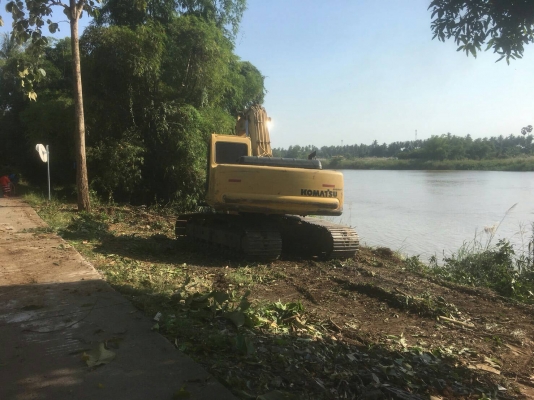 มี VDO ให้ชม. KOMATSU PC200-6 ระบบไฟเต็ม ไม่มีเอกสาร ราคา 720000