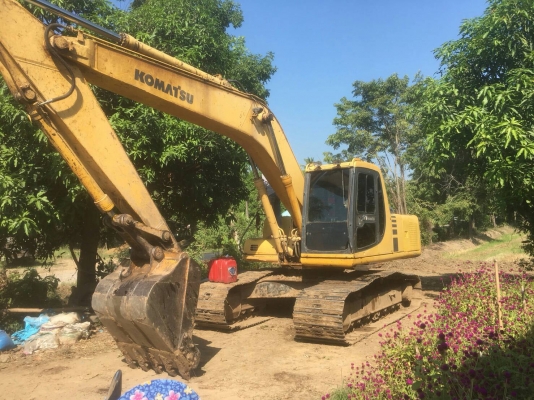 มี VDO ให้ชม. KOMATSU PC200-6 ระบบไฟเต็ม ไม่มีเอกสาร ราคา 720000