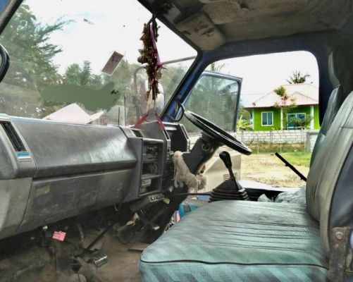 ISUZU NRR 175 HP 6BG1 หกล้อดั๊มพ์ เครื่องแรงดีไม่มีเยิ้ม กระบะดั๊มพ์ 5 ตันยาว 3.60 เมตร ยาง 8.25 ขอบ ISUZU NRR 175 HP 6BG1 หกล้อดั๊มพ์ เครื่องแรงดีไม่มีเยิ้ม กระบะดั๊มพ์ 5 ตันยาว 3.60 เมตร ยาง 8.25 ขอบ