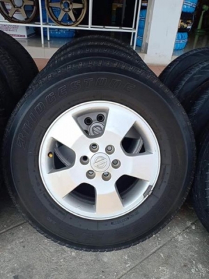 ล้อนาวาร่า16x6+ยาง205r16ปี13 ล้อสวยยางดี #ชุด3900บ.โทร0879050181.ส่งได้ทั่วไทยคับผม