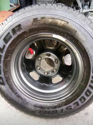 ล้ออ่ะไหล่+ยาง245/70/16ปี12 ไม่เคยใช้งาน เส้นสียุครบ #มี1วง1500บ.โทร.0879050181จัดส่งได้ทั่วไทยคับ