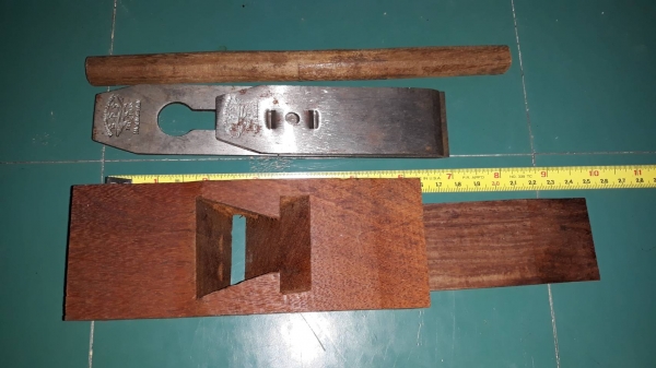 ขายกบไม้ใหม่เก่าเก็บใบฉลามสามดาวเก่าเก็บ ขายกบไม้ใหม่เก่าเก็บใบฉลามสามดาวเก่าเก็บ