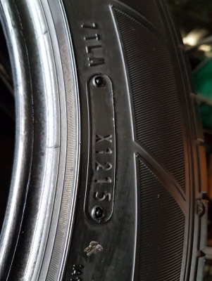 215/55R17 DUNLOP SP SPORT MAXX-050 ปี15 ชุด4เส้น โทร.0814273941 ไอดีไลน์ 0814273941 215/55R17 DUNLOP SP SPORT MAXX-050 ปี15 ชุด4เส้น โทร.0814273941 ไอดีไลน์ 0814273941