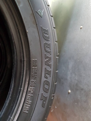 215​/55R17​ DUNLOP​ SP​ SPORT​ MAXX​-050​ ปี​15​ ชุด​4​เส้น​ ​ โทร.0814273941​ ไอดี​ไลน์​ 0814273941