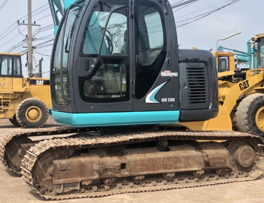 ขายรถขุด KOBELCO SK135SR มีลายหัวกระแทก นำเข้าเองจากญี่ปุ่น สภาพสวยพร้อมใช้ มีVDOการทำงานครับ