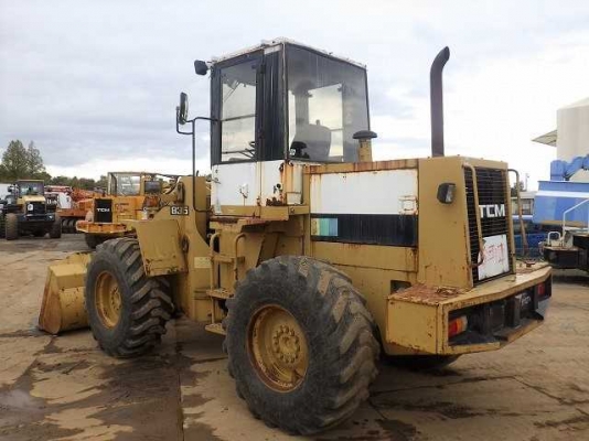 ขายรถตัก ยี่ห้อTCM รุ่น 835 ขายรถตัก ยี่ห้อTCM รุ่น 835