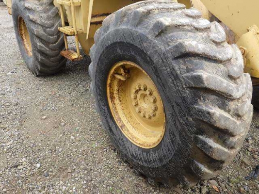 ขายรถตัก ยี่ห้อTCM รุ่น 835 ขายรถตัก ยี่ห้อTCM รุ่น 835