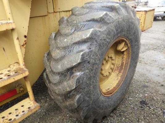 ขายรถตัก ยี่ห้อTCM รุ่น 835 ขายรถตัก ยี่ห้อTCM รุ่น 835