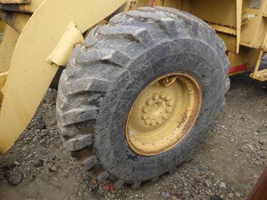 ขายรถตัก ยี่ห้อTCM รุ่น 835 ขายรถตัก ยี่ห้อTCM รุ่น 835