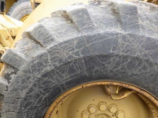 ขายรถตัก ยี่ห้อTCM รุ่น 835 ขายรถตัก ยี่ห้อTCM รุ่น 835