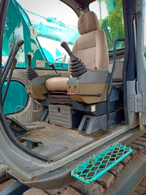 ขายจ้า...KOBELCO SK 60-2  มาร์คไฟว์  ธรรมดา  เก่านอกแท้ เดิมๆๆ  เครื่องปั๊มแห้ง  สวยมากไฟ  ใช้งานมาแค่  2,xxxชั่วโมง  โทร  089-3818694  จ๊อย