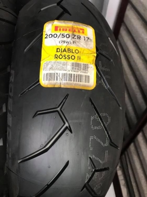 ลดแบบจัดหนัก ยางใหม่ มือ1 Pirelli Rosso 2 เฉพาะยางหลัง 200/50/17 นิ่มๆ นุ่มๆ