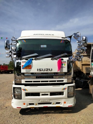 หัวลาก Isuzu 360 แรง ปี 56 สวยเดิมๆ พร้อมใช้งาน ทะเบียนพร้อม หัวลาก Isuzu 360 แรง ปี 56 สวยเดิมๆ พร้อมใช้งาน ทะเบียนพร้อม