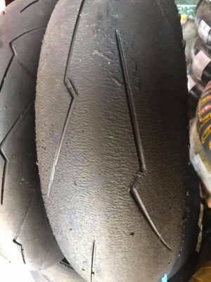 ยางจากสนาม Pirelli supercorsa สายฟ้า สภาพสวย ถูกๆ นุ่มๆ หนึบๆ