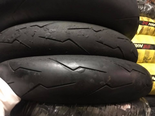 ยางจากสนาม Pirelli supercorsa สายฟ้า สภาพสวย ถูกๆ นุ่มๆ หนึบๆ