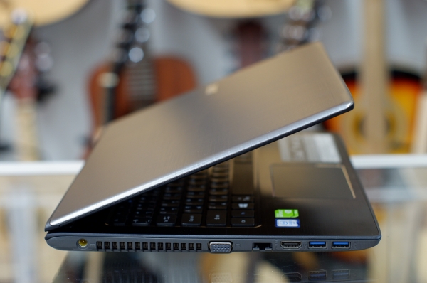 โน้ตบุ๊ค Acer E5-475G-332Q Core i3-6006U Ram4G HDD500GB สภาพใหม่ ประกันศูนย์ถึง กค 2019