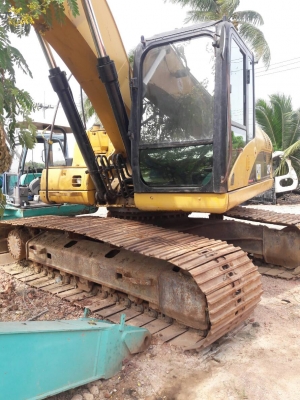 ขายจ้า..CATETPILLAR  320C  เก่าใน  สภาพดี  แทรคใหญ่  เดิมๆๆเครื่องปั๊มดี  เิกสารเล่มทะเบียน  พร้อมใช้  โทร  089-3818694  จ๊อย