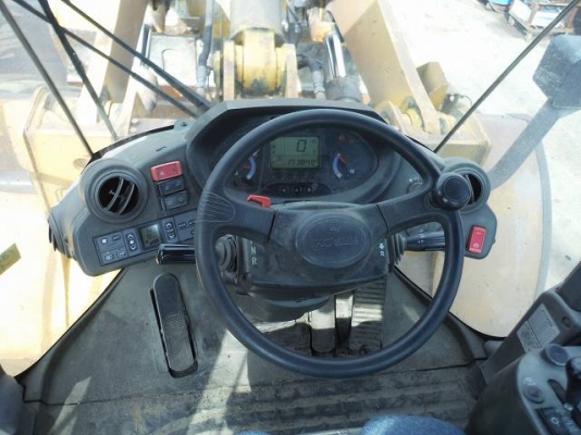 ขายรถตัก ยี่ห้อHitachi  รุ่นZw220