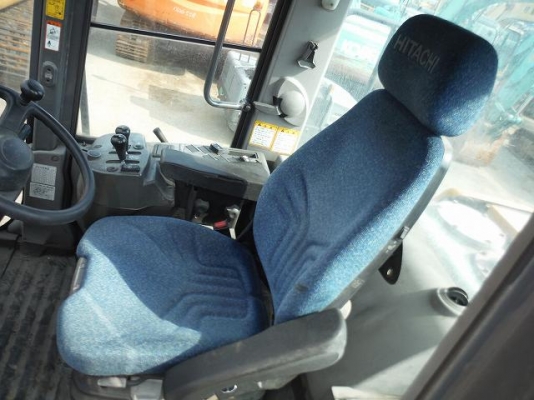 ขายรถตัก ยี่ห้อHitachi  รุ่นZw220